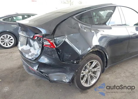 2024 Tesla Model Y Long Range Dual Motor All-Wheel Drive from USA, damaged, VIN 7SAYGDEE2RF069588